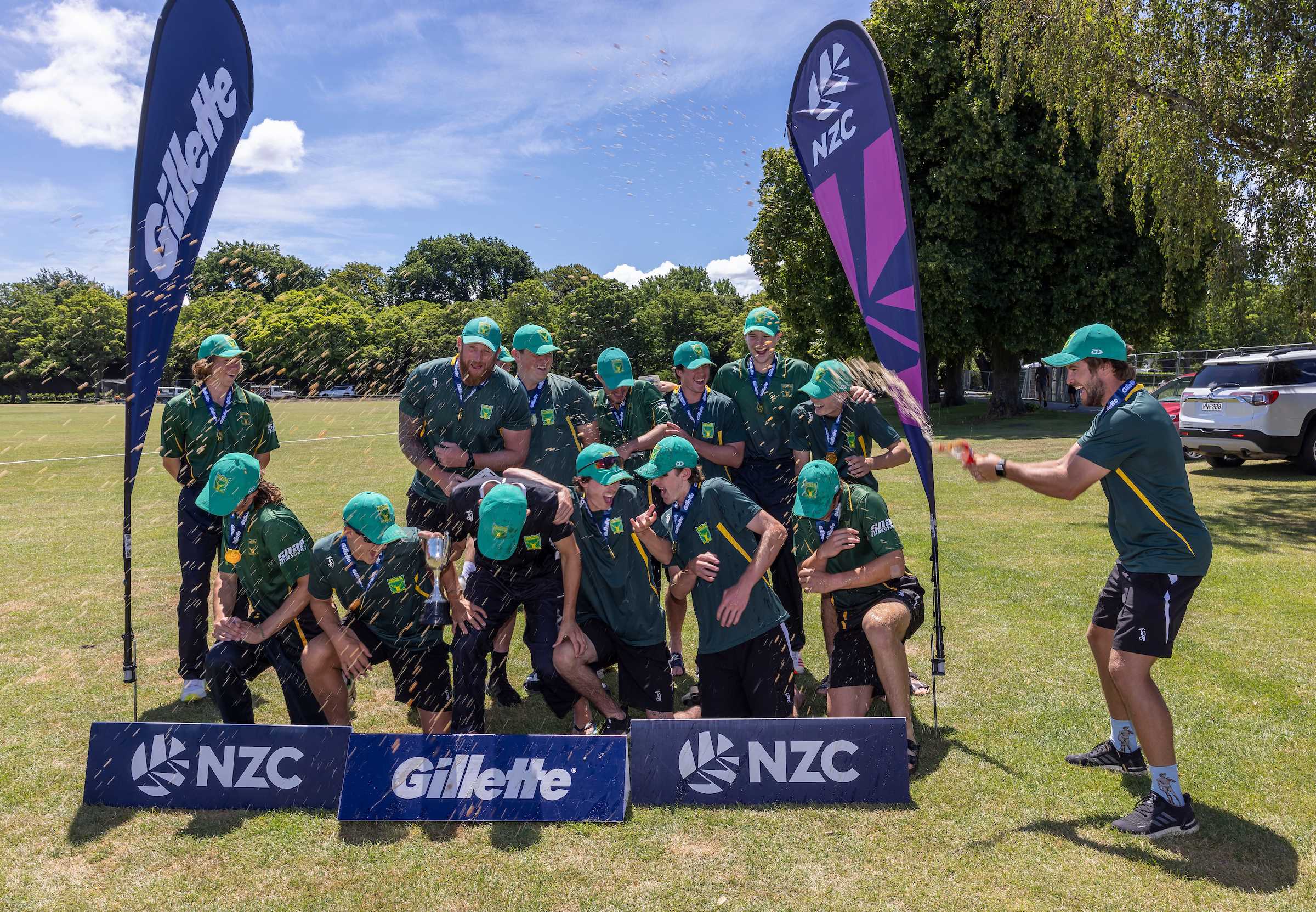 The overall winning Central Districts team in the U19 Gillette Cup mens tournament played in the Canterbury District, pictured at the Christs College Sports Fields in Hagley Park, Christchurch. 21st January 2022.
Copyright photo: Peter Meecham / www.photosport.nz