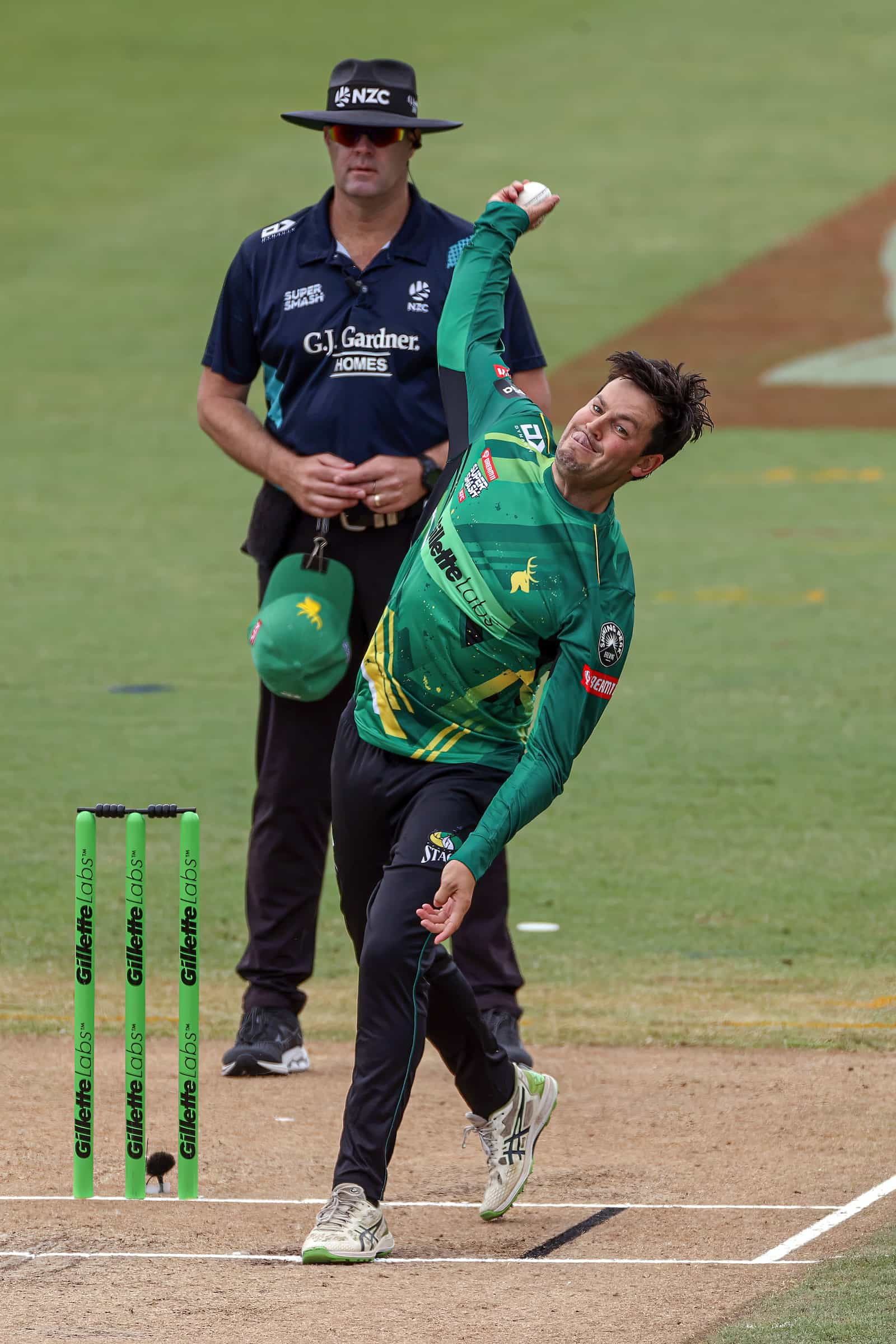 Stags Will Clark is hit for 6 off his 1st ball. Dream11 Super Smash, Auckland Aces v Central Stags, Kennards Hire Community Oval, Auckland, Saturday 14th January 2023. Copyright Photo: Shane Wenzlick / www.photosport.nz