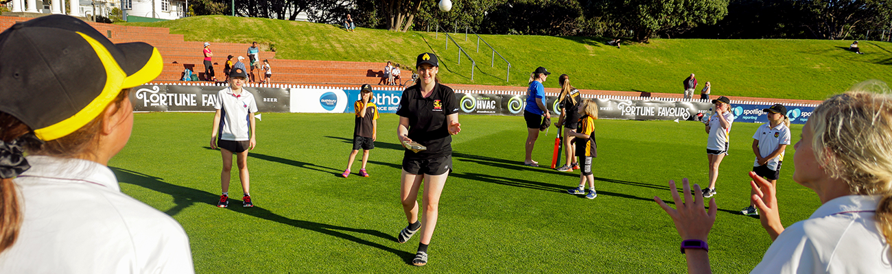 Girls Smash at the Cello Basin Reserve, Wellington, New Zealand 