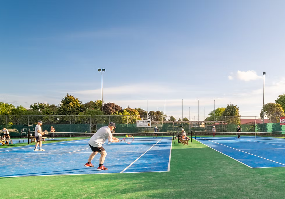 Hamilton Squash & Tennis Club Tennis Courts Overview - Tennis Courts in Waikato TV, New Zealand